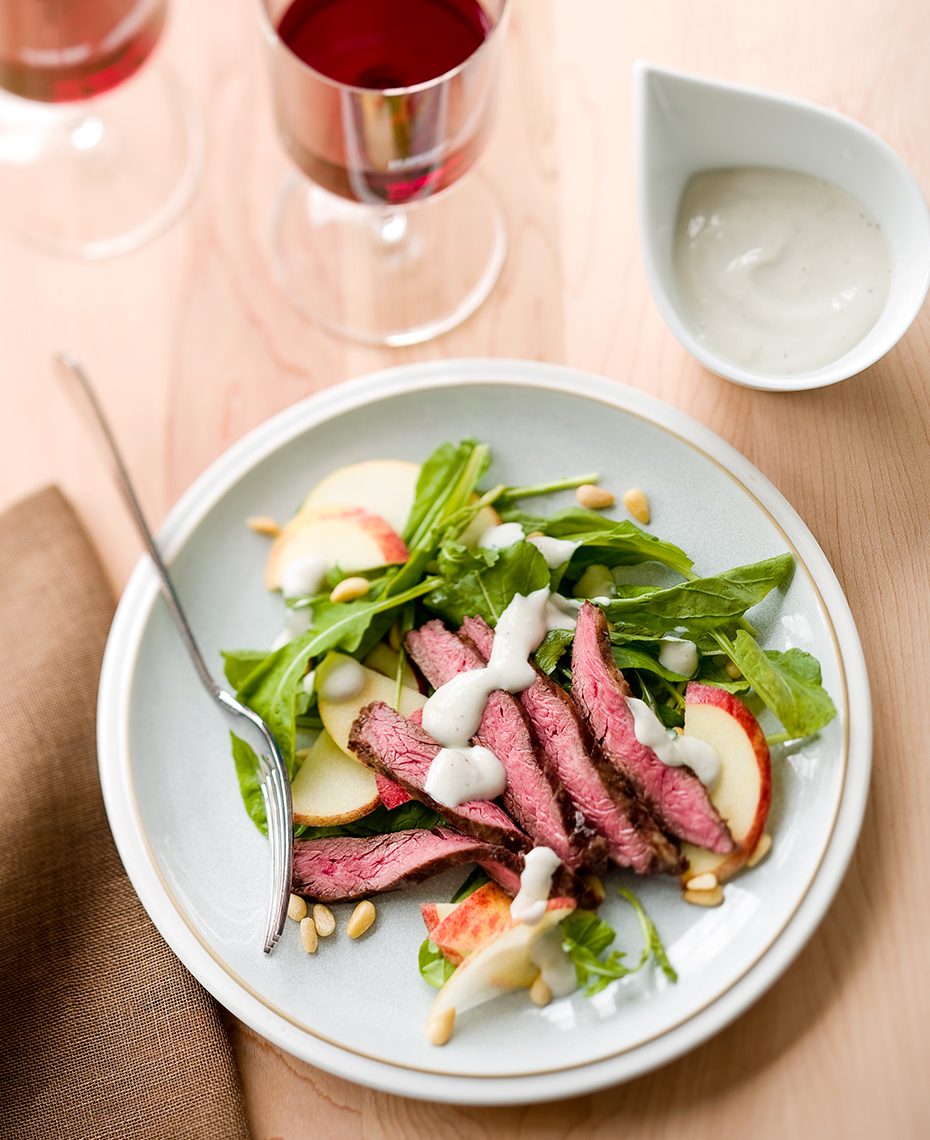 Steak salad with blue cheese dressing