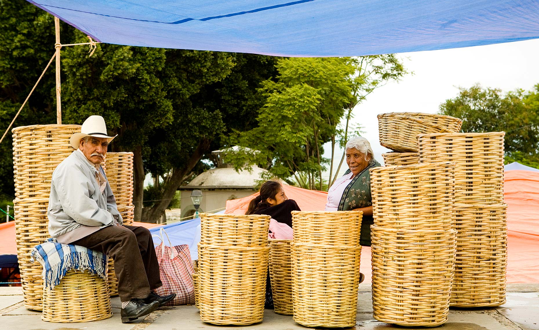 Basket vendor at Villa de Etla Market